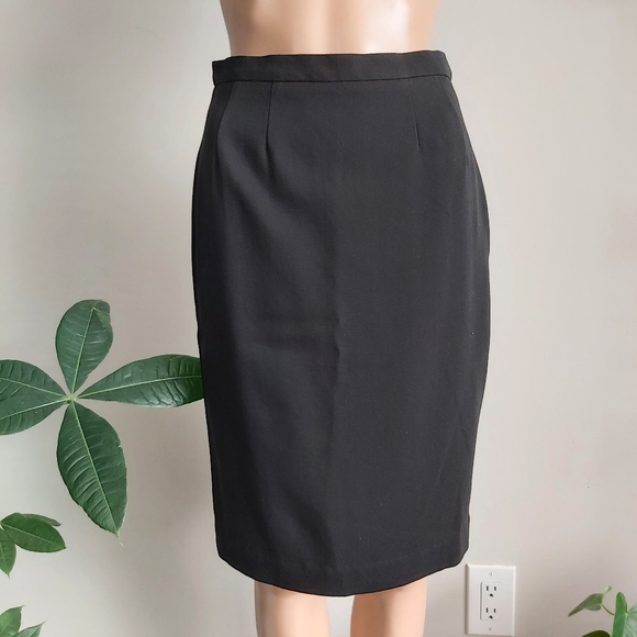 Aquascutum London Dresses & Skirts - vintage Aquascutum England black wool pencil skirt midi